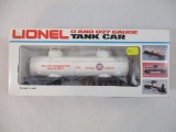 Lionel Gulf Two-Dome Tank Car 6-6317, O Scale, in original box, 9 oz