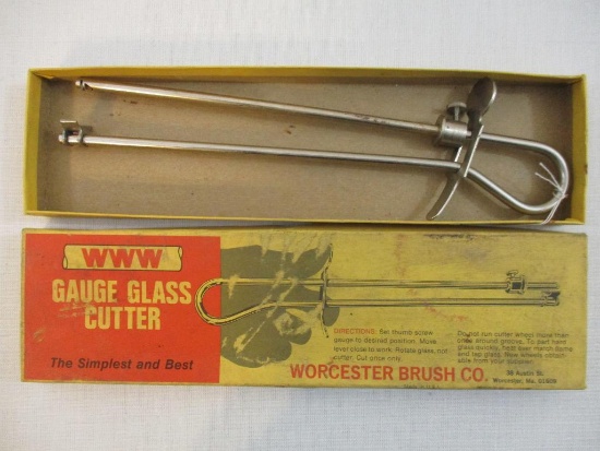 Vintage WWW Gauge Glass Cutter, Worcester Brush Co, in original box, 4 oz