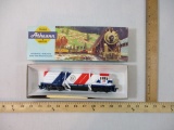 Athearn Spirit of '76 U33-B GE Powered Diesel Locomotive, HO Scale, Seaboard Coast Line, 1 lb 1 oz