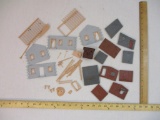 Lot of Assorted HO Scale Plastic Train Display Pieces including outhouse and more, 6 oz