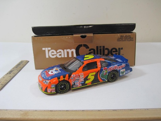 Terry Labonte #5 Kellogg's Team Caliber 1:24 Scale Adult Collection Die-Cast Replica Owner's Bank,