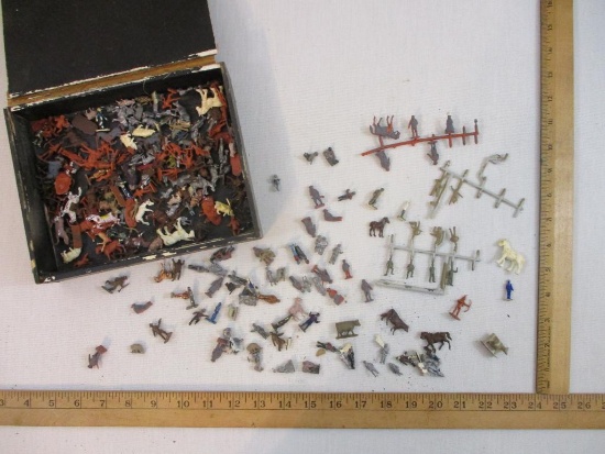 Assorted HO Scale Animals and People, plastic and diecast metal, see pictures, 1 lb 6 oz
