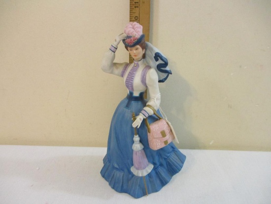 Avon President's Club 1996 Mrs Albee Aware Porcelain Figurine, made in Mexico, 1 lb 6 oz