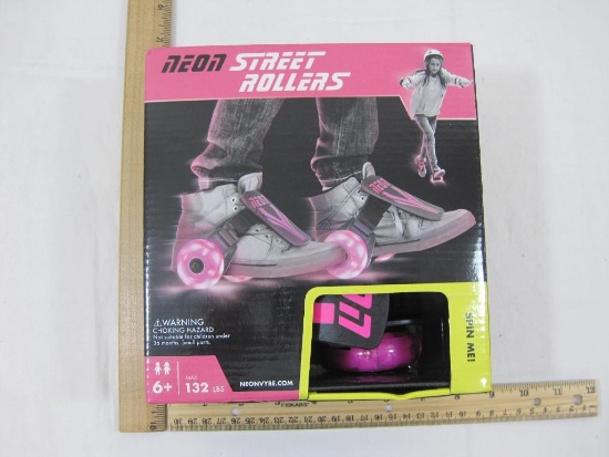 Neon Street Rollers Pink New in Box