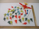 Assorted Plastic Airplanes and Parts, 9 oz