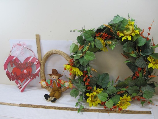 Seasonal Door Hanging D?cor, 2 Wreaths, 1 Valentines Plaque