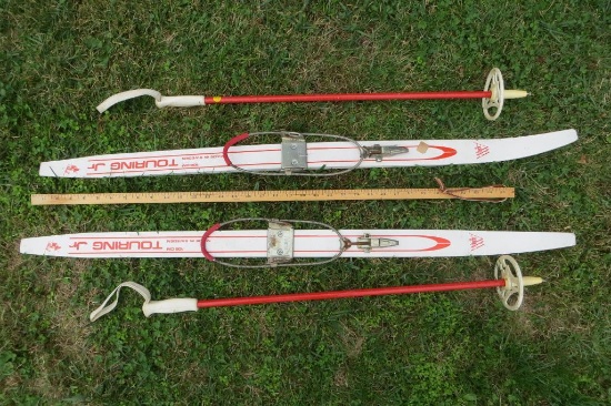 Vintage Children's Touring Skis by Erik, 105cm made in Sweden, 2 poles 75 cm