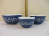 Set of Three Vintage Pyrex Colonial Mist Mixing Bowls: 401-700 ml, 402-1.5l, and 403-2.5l, 4 lbs 10