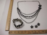 Beautiful Necklace, Bracelet and Earring Set: Black Star Flowers, 4 oz