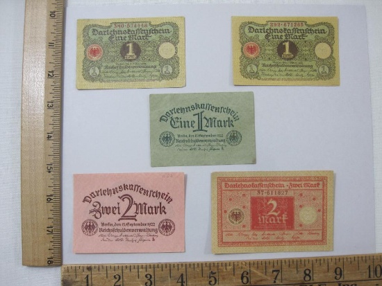 Five Germany 1920's Banknotes includes 1920 Ein Marks and Zwei Mark, 1922 Eine Mark and Zwei Mark