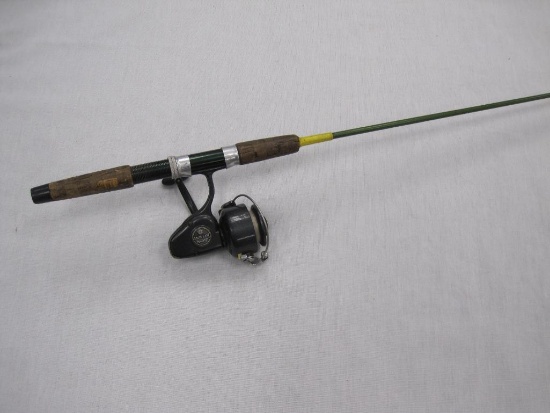 South Bend Classic 935 Spinning Reel, Gladding Group, on 5'8" Two Piece Spinning Rod