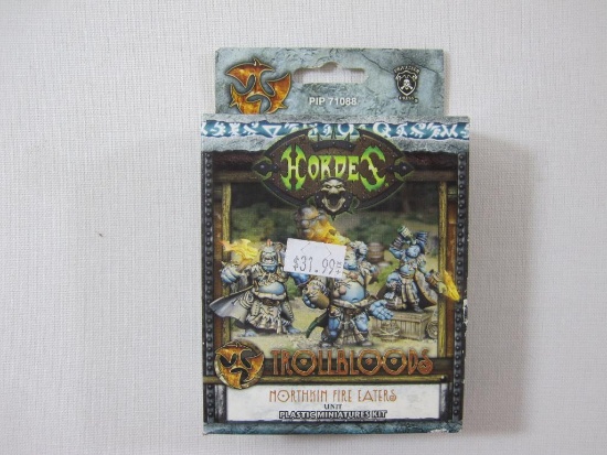 NIB Warmachine Hordes Trollbloods Northkin Fire Eaters Unit, PIP 71088, plastic