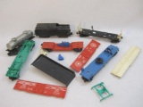 O Scale Lionel Train Cars and Pieces, see pictures for condition AS IS, 4 lbs