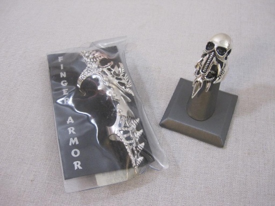 Onyx Full Finger Talon Ring Armor and Skeleton Ring, 4 oz