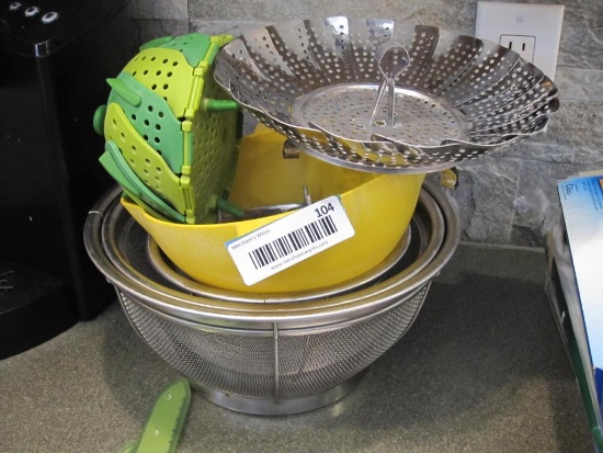 Lot of Kitchen Strainers