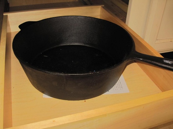 Extra Large Deep Cast Iron Skillet 12" diameter, 4" deep