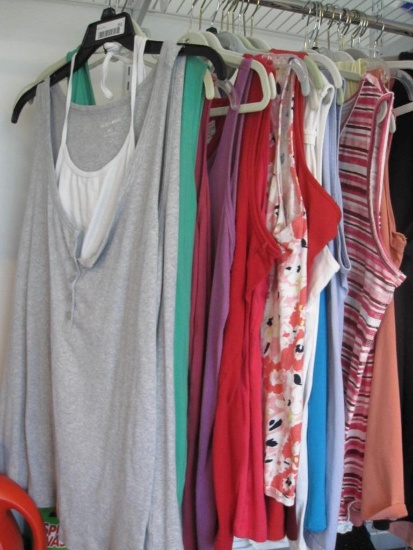 Ladies Tank Tops, Approx 2 Dozen, sizes L - 2x