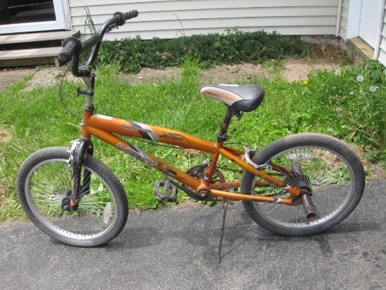 Next Rampage Hard Tail Kids Bike