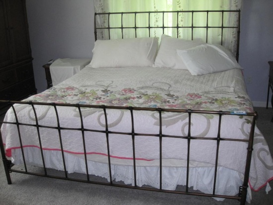 King Size Bed with Metal Frame, mattress and box spring included