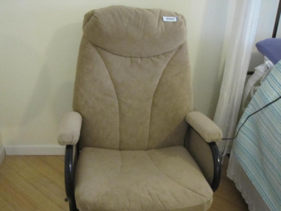 Recliner with Gliding Ottoman, see pictures