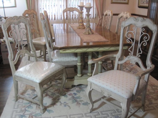 Elegant Dining Room Table with 8 Chairs and one leaf, Chairs are large and sturdy, like new, Table