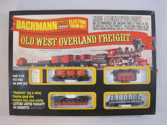 Bachmann HO Scale Electric Train Set Central Pacific Old West Overland Freight, 4-4-0 Locomotive