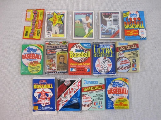 11 Sealed Packages of Baseball Cards, 1 lb 2 oz