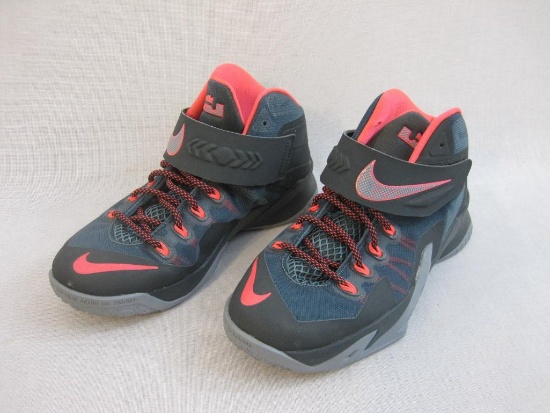 Nike Lebron Pink and Dark Grey Sneakers, Size 6Y, 1 lb 5 oz