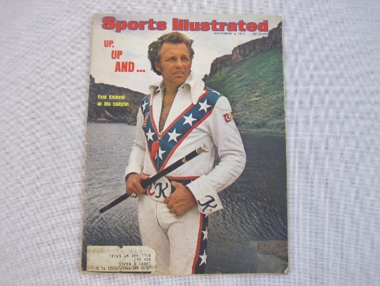 Sports Illustrated Magazine from September 2 1974 featuring Evel Knievel in his canyon, 5 oz