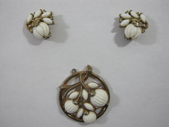 Vintage Trifari Pendant and Clip-On Earring Set, 2 oz