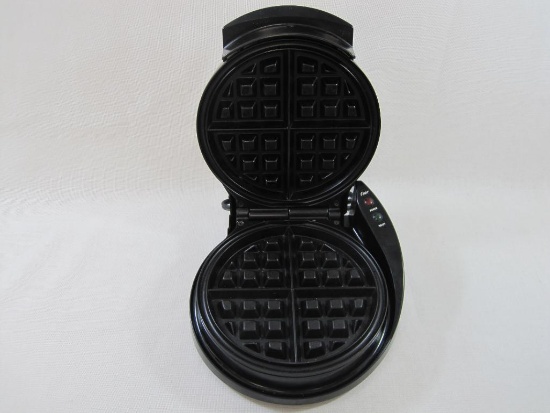 Oster Electric Waffle Maker, Model #3878, Style #WM-100, Sunbeam Household Products