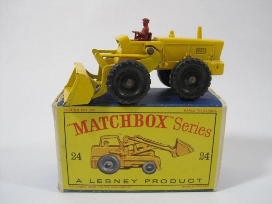 Lesney "Matchbox" Series No. 24 Hydraulic Excavator, in original box, 2 oz