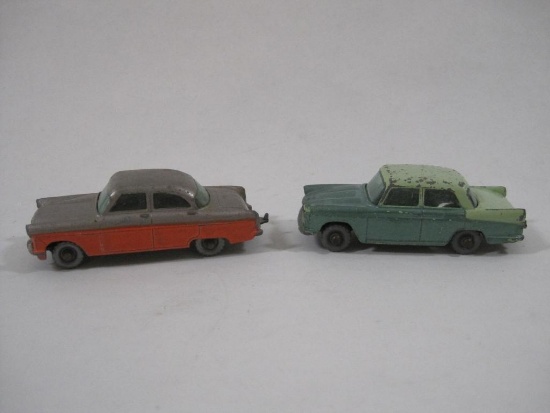 Two Lesney "Matchbox" Series Cars No. 29 Austin A55 Cambridge with Gray/Silver Wheels and No. 33