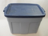 Rubbermaid Roughneck Storage Container, Blue 18 Gallon with top