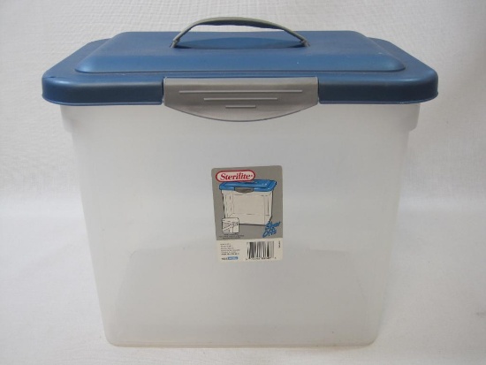 Sterilite Show Offs File Tote with Top