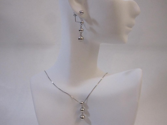 14K White Gold Three Ball Necklace and Earring Set, 2.6 g total weight