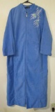 Bob Mackie's Periwinkle Zipper Front Phoenix Embroidered Fleece Robe, NWT, size large, 1 lb 12 oz