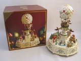 New Lenox Balloon Ride Centerpiece, 2004 Home for the Holidays Collection, 2 lbs