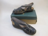 Clarks Navy Closed Toe Sandals, size 9W, in original box, 1 lb 9 oz