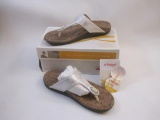 Orthaheel Women's White Metallic/Cork Honey Sandals, size 9, new in box, 1 lb 7 oz