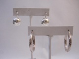Two Pairs of Sterling Silver Earrings, 9.5 g total weight