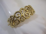 14K Gold Filigree Scroll Hinged Bangle Bracelet, 17.1 g