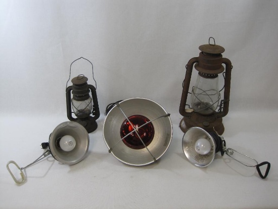 Two Lanterns, Dietz No. 2 Blizzard and Small Lamp Light Farms Barn Lantern, with 3 Work Lights,1