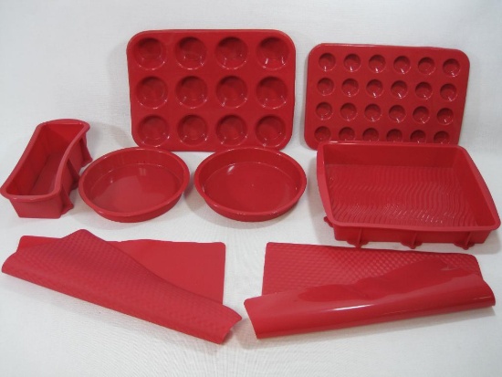 8 Pieces of Technique Silicone Bakeware Set, See Photos for Included Items