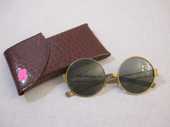 Cool-Ray Polaroid Round Gold Tone Metal Frame Sunglasses in Sterling Optical Brown Croc Embossed