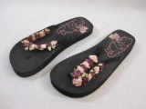 New Winnie the Pooh Flip Flops, size L 9/10, 6 oz