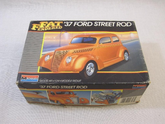 Monogram Fat Fendered '37 Ford Street Rod 1:24 Model Kit 2757 in original box, 10 oz