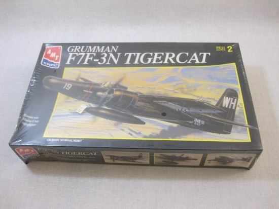 AMT Grumman F7F-3N Tigercat 1/48 Plastic Model Airplane Kit 8842, sealed, AMT ERTL, 14 oz