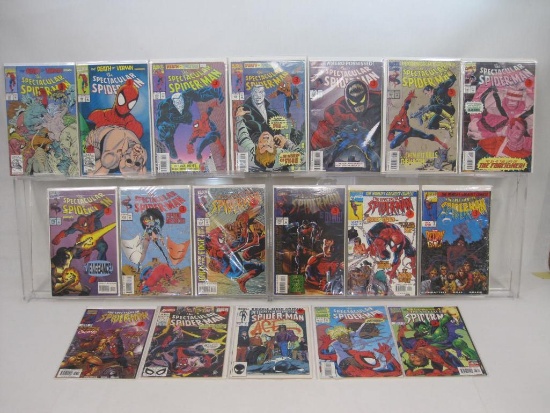 Eighteen Spider-Man Comics includes Double-Sized Annual No. 5, 1985, The Spectacular Spider-Man