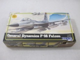MPC General Dynamics F-16 Falcon 1/72 Scale Plastic Model Kit 1-4306, unassembled in original box, 7